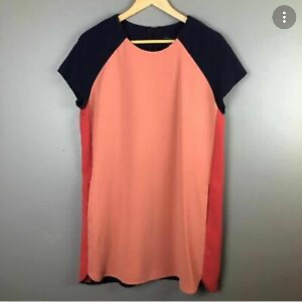 Banana Republic Size 12P Colorblock dress with pockets